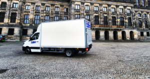 A( truck voor het paleis op de Dam in Amsterdamse emissiezone